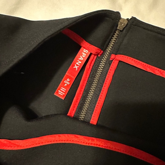 Perfect A-line Shift Stretch Ponte Dress (S) - Picture 5 of 9